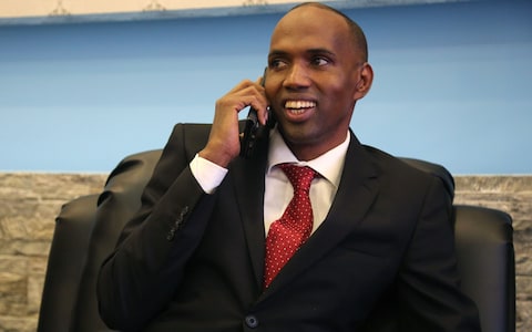 JS121507732_AFP_Somalianewly-appointed-Prime-Minister-NEWS_trans_NvBQzQNjv4BqxnlSljj15z1o8iKqMGA7t3r7gkPpUvuarYkpZPCY2ng.jpg