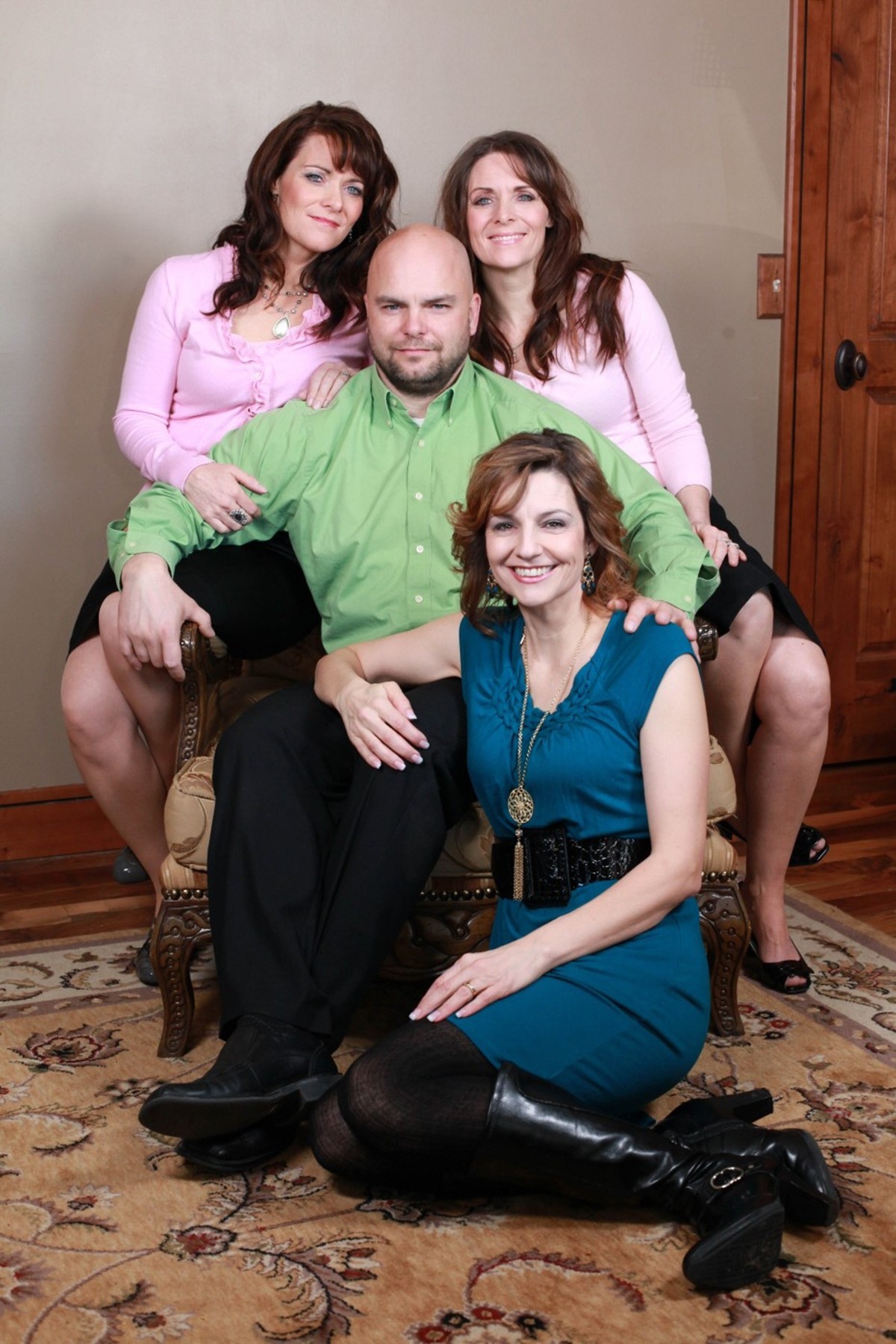00-mormon-with-three-wives-05-12.jpg