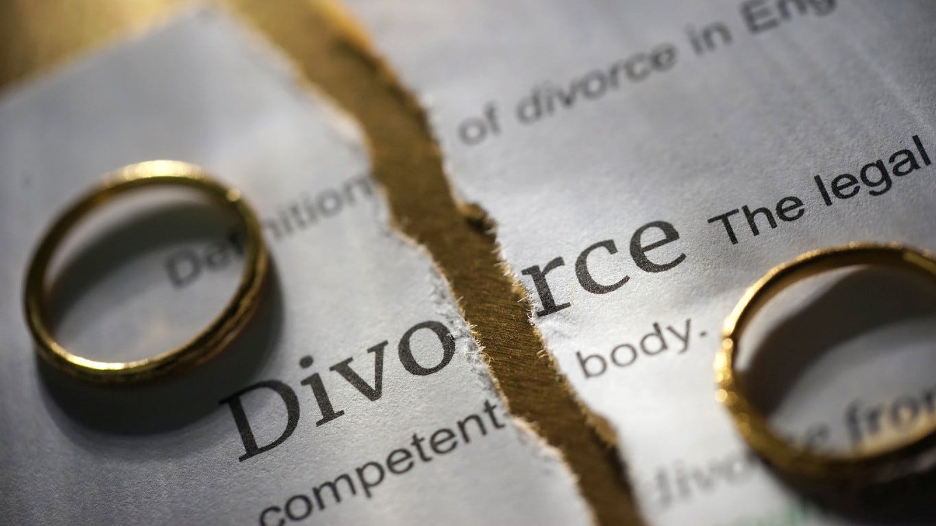 12001bde-90a1-45b0-a147-f8c7f9a800dd-cities-with-most-and-least-divorce.jpg