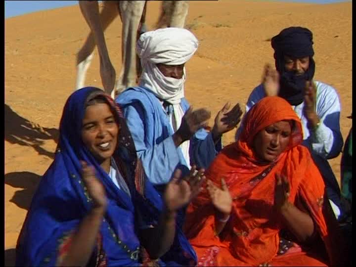 136711404-litham-veiled-tuareg-algeria.jpg