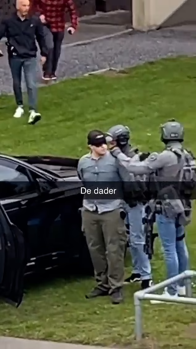 1696000676749.png