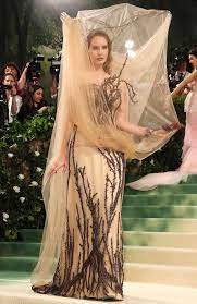 Lana Del Rey Poses with Kim Kardashian on the 2024 Met Gala Red Carpet