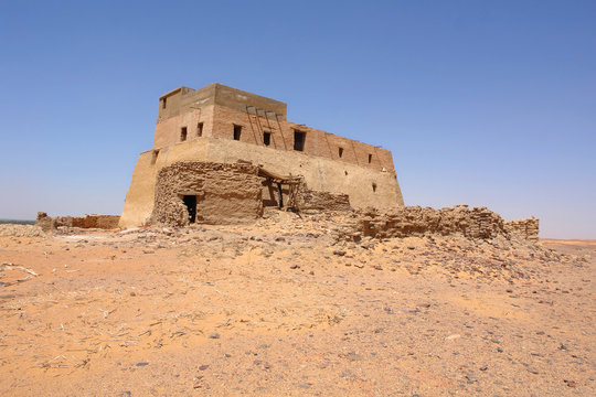 360_F_142717902_TjZrYaMRXhuhIgnM1nvSbiJXb09ZuNrD.jpg