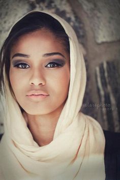3ac4bd9b57be3897157fb2bab84167b7--beautiful-muslim-women-beautiful-men.jpg