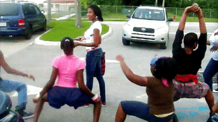 40FFFF58-307E-43C1-885E-9830A520783E.gif