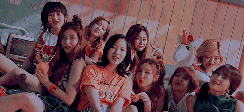 5C99E89B-D96A-44DC-9963-24AB355E1D5D.gif