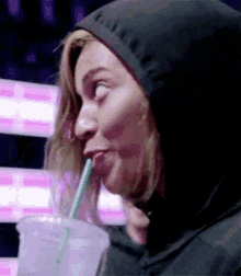 62471580-CF4D-4880-B636-BAF9F0078731-2696-000003D4F8A67CD8.gif