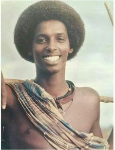 7820a843563ff16c3a4d8e9966dc7623--african-men-somali.jpg