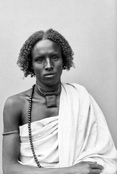 9aec8123f01fe8ddcada64c5f557cb96--african-hair-somali.jpg