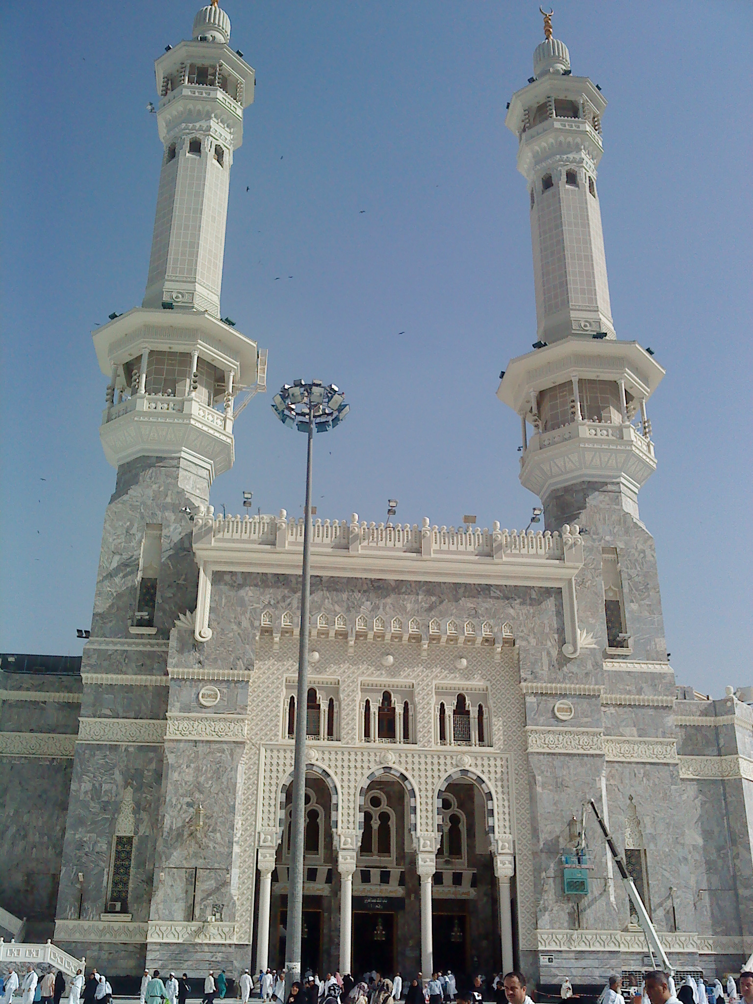 _Entrance_Mecca_mosque_7493076766819498799.JPG