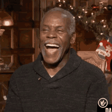 ace-laugh.gif