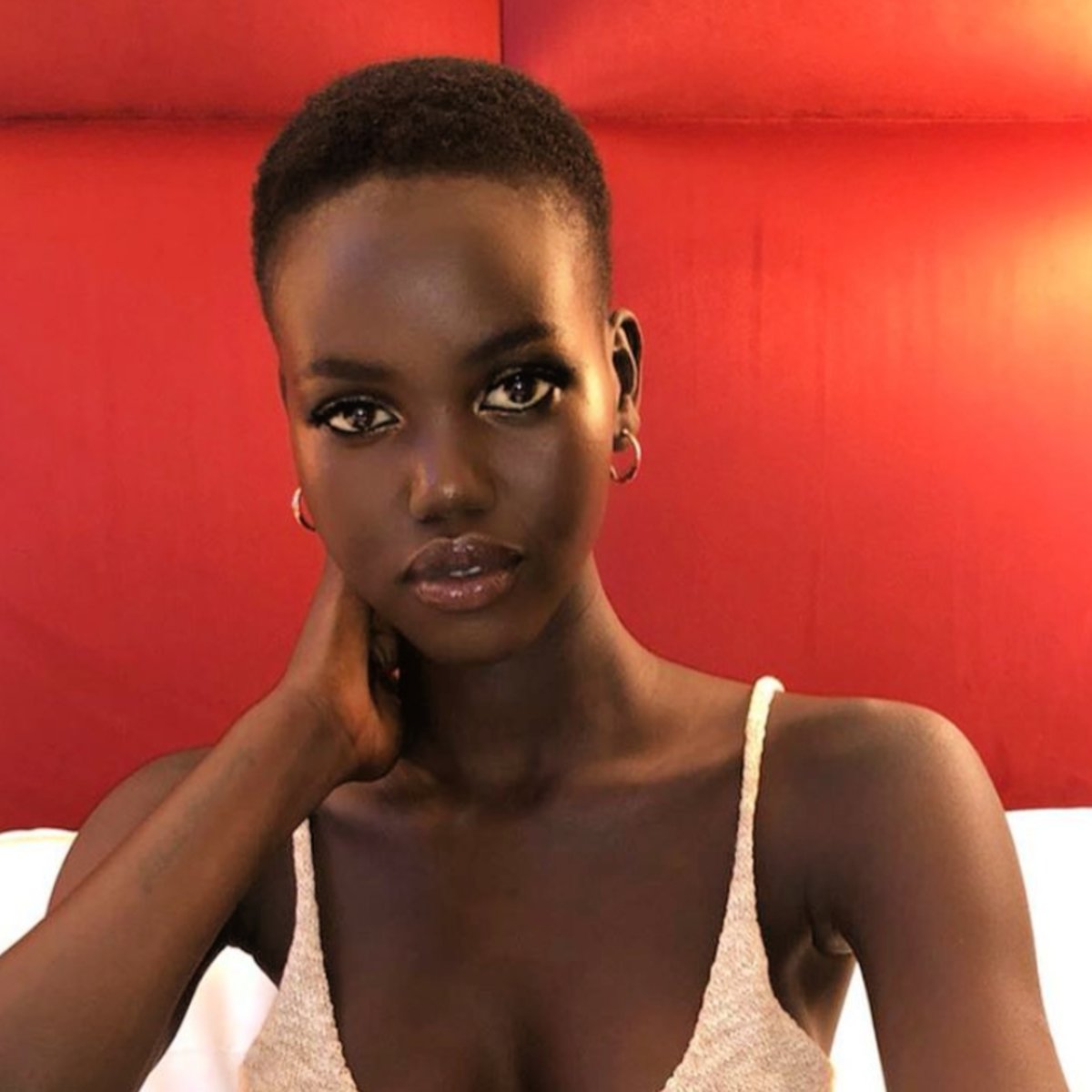 Adut-selfie.jpg.1200x1200.jpg