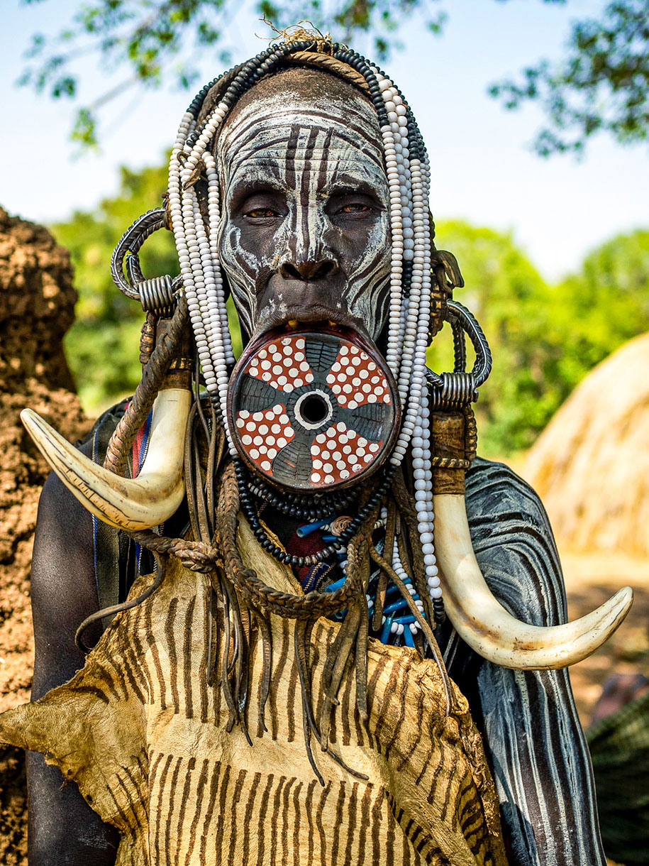african-women-tribal-portraits-omo-valley-omar-reda-9.jpg