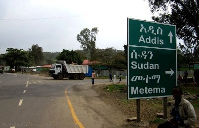 Al-Lakdi-border.jpeg