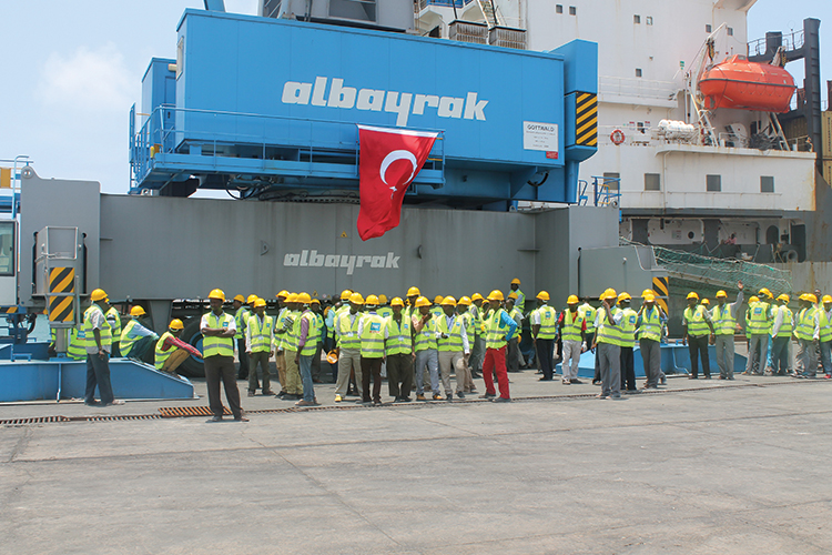 Albayrak-Dekkada-Muqdisho1.jpg