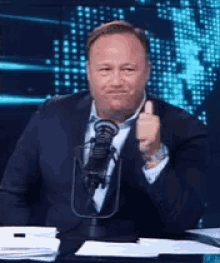 alex-jones-ww3.gif