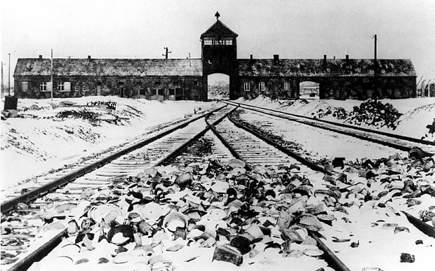 aushwitz_3559929b.jpg