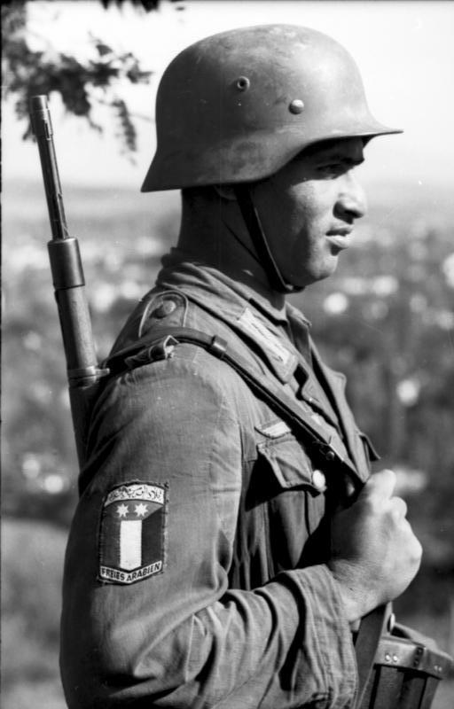 Bundesarchiv_Bild_101I-177-1465-04,_Griechenland,_Soldat_der_Legion__Freies_Arabien_.jpg