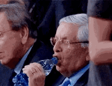 C7A15076-EBFB-42CC-AA28-56151E0476B7.gif