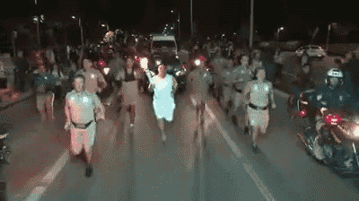 F234911F-BD84-4866-ABFE-FBFC37AE380F-1221-000001DC4A7C4B0B.gif