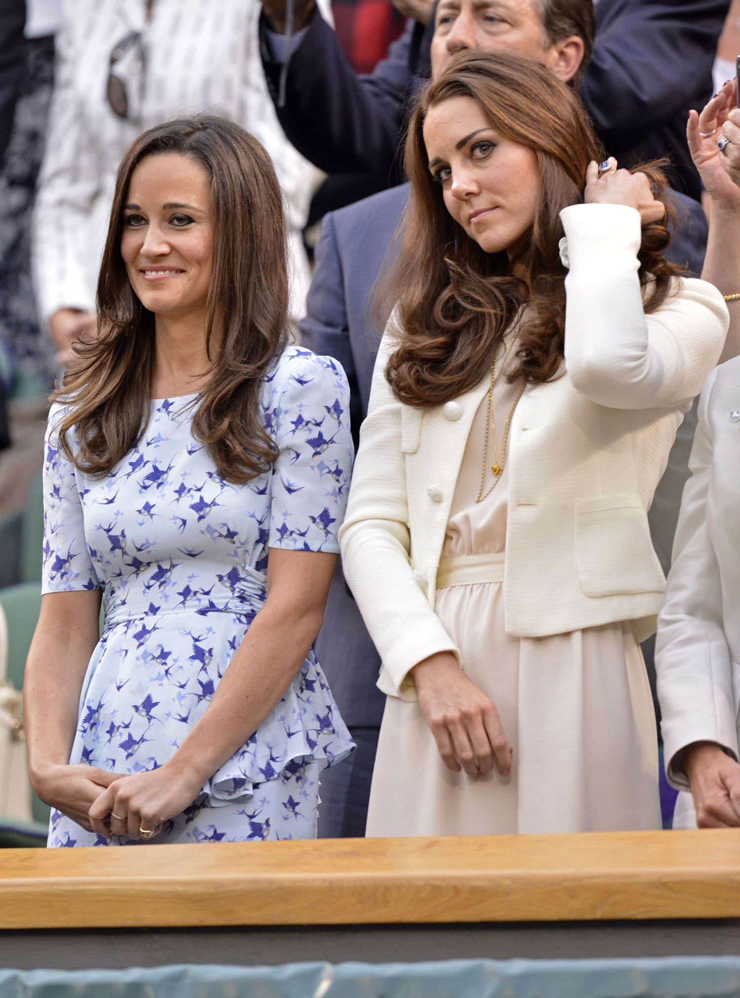 fashion-2015-10-kate-middleton-pippa-middleton-sisters-main.jpg