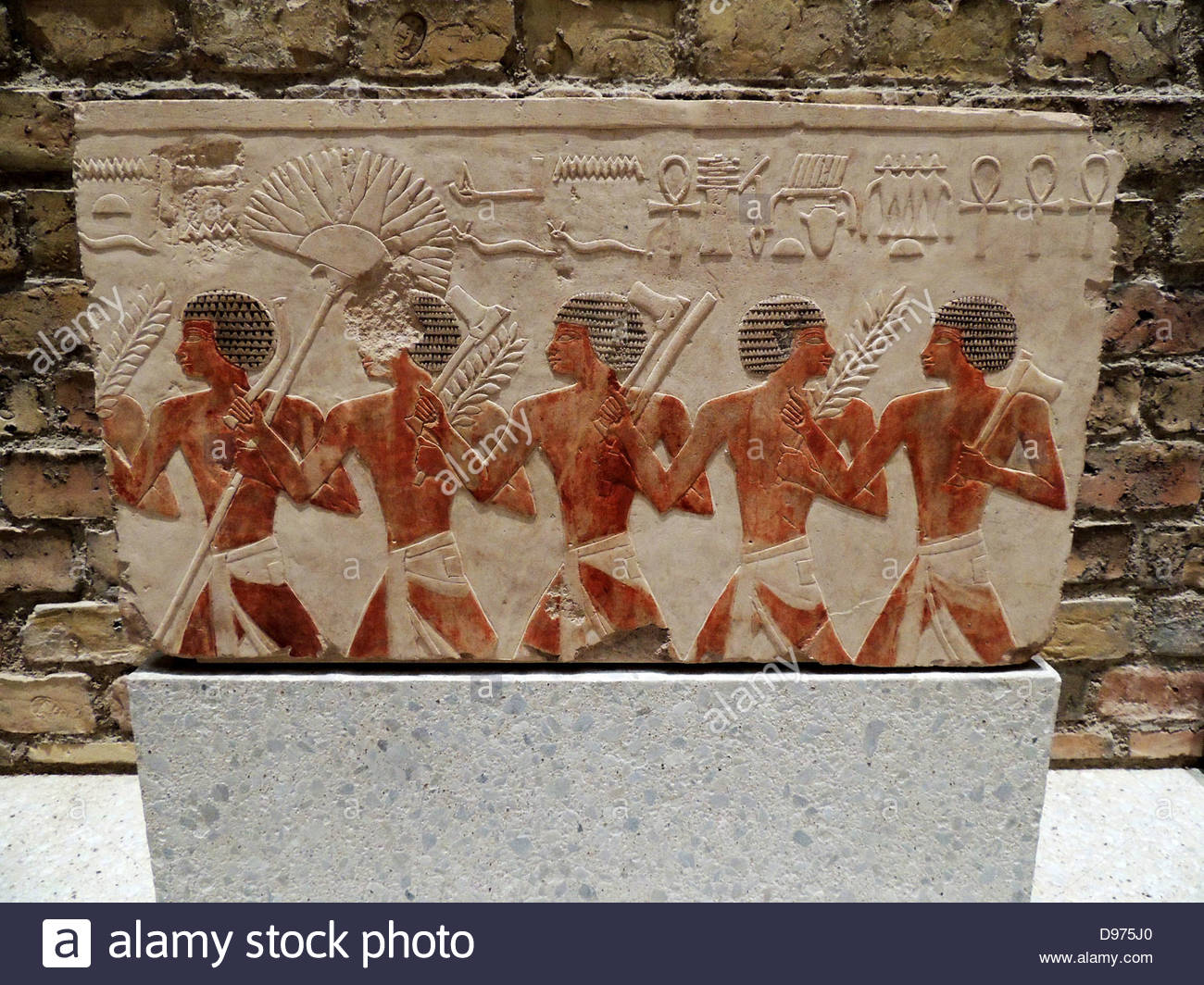 fragments-of-reliefs-egyptian-soldiers-and-nubian-mercenaries-new-D975J0.jpg