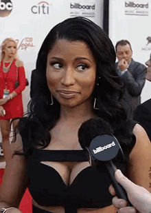 GIFs201882203331.gif