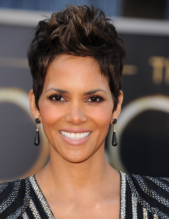 halle-berry-9.jpg