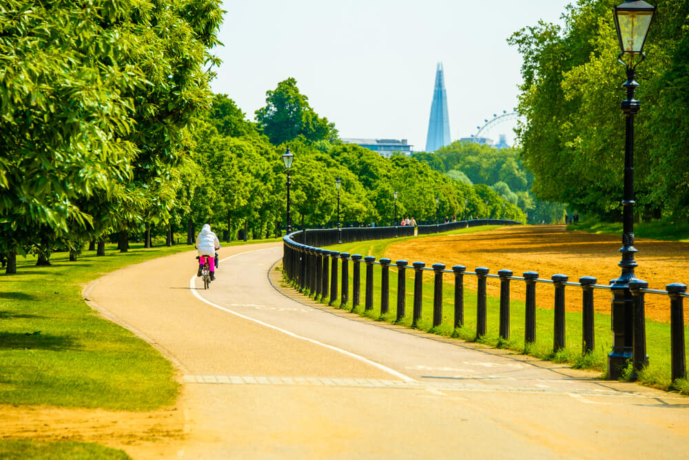 Hyde-Park-in-London.jpg