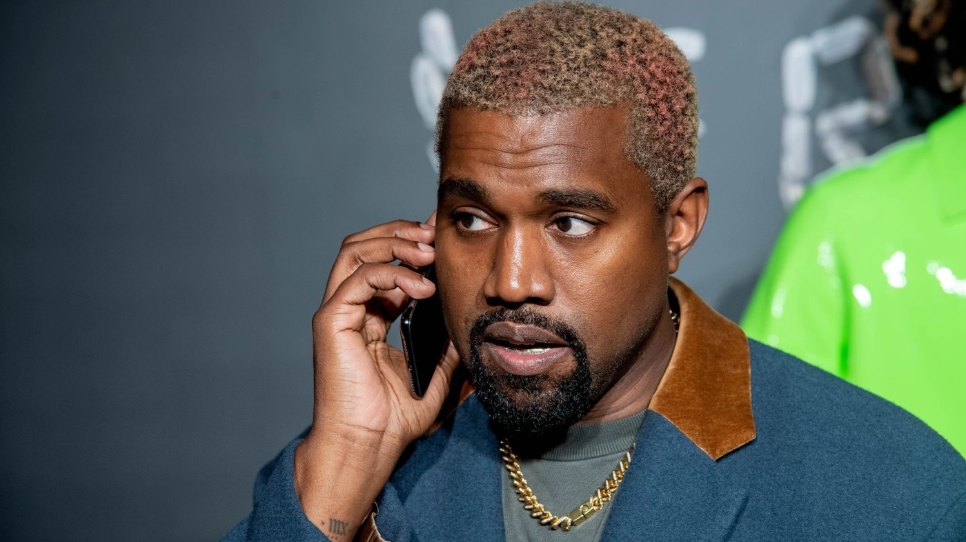 kanyewest_wide-96a94105571576fccf8dac36615998c2ddf87634-s1400-c100.jpg