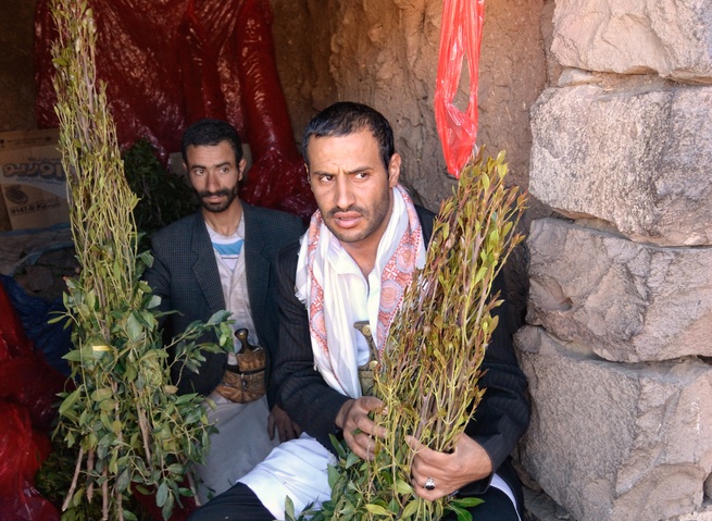 khat-ghat-qat-dealers-yemen-sanaa.jpg