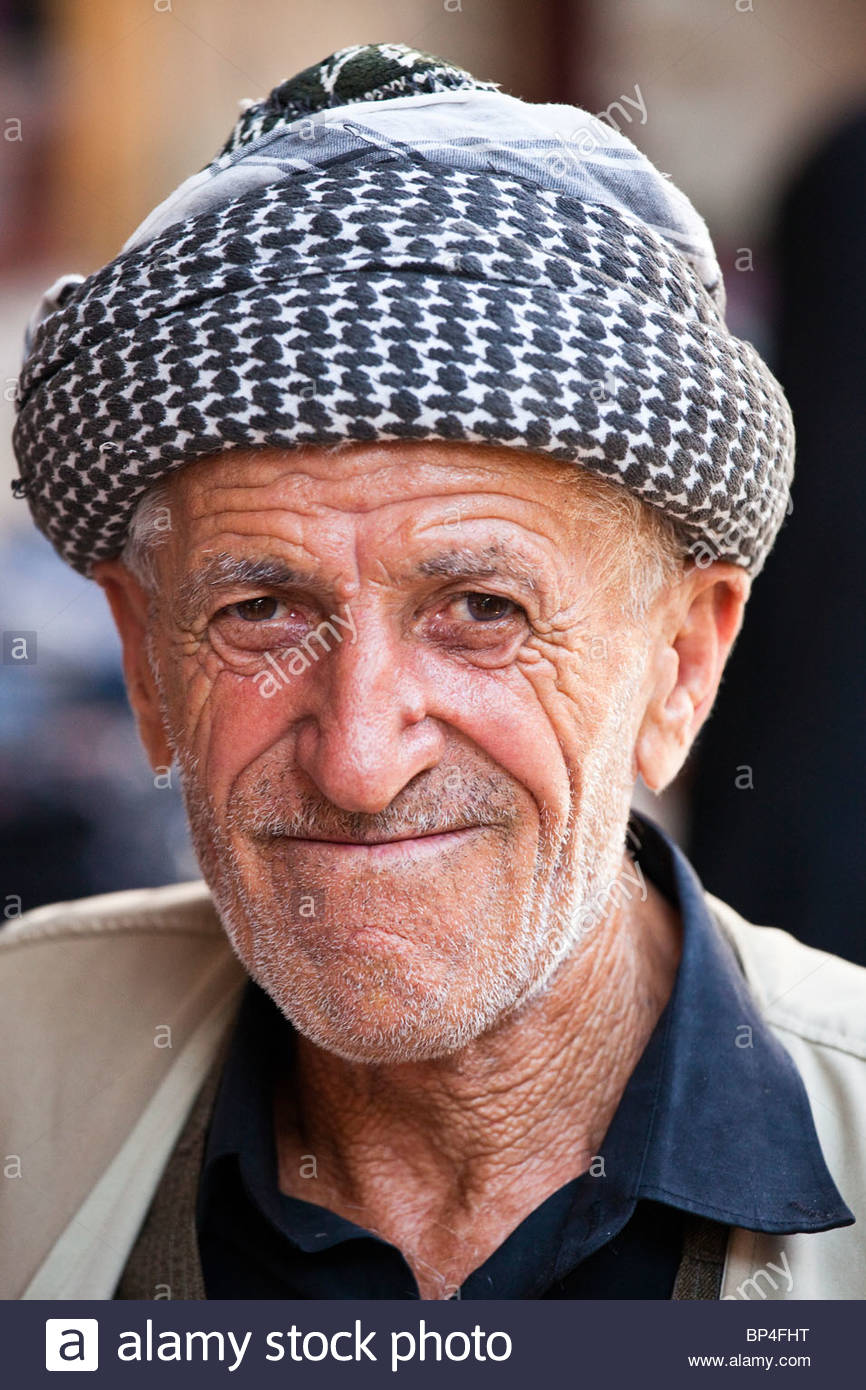 kurdish-iraqi-man-in-dohuk-kurdistan-iraq-BP4FHT.jpg