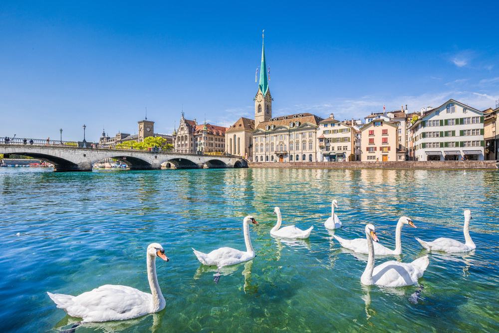 Lake-Zürich.jpg
