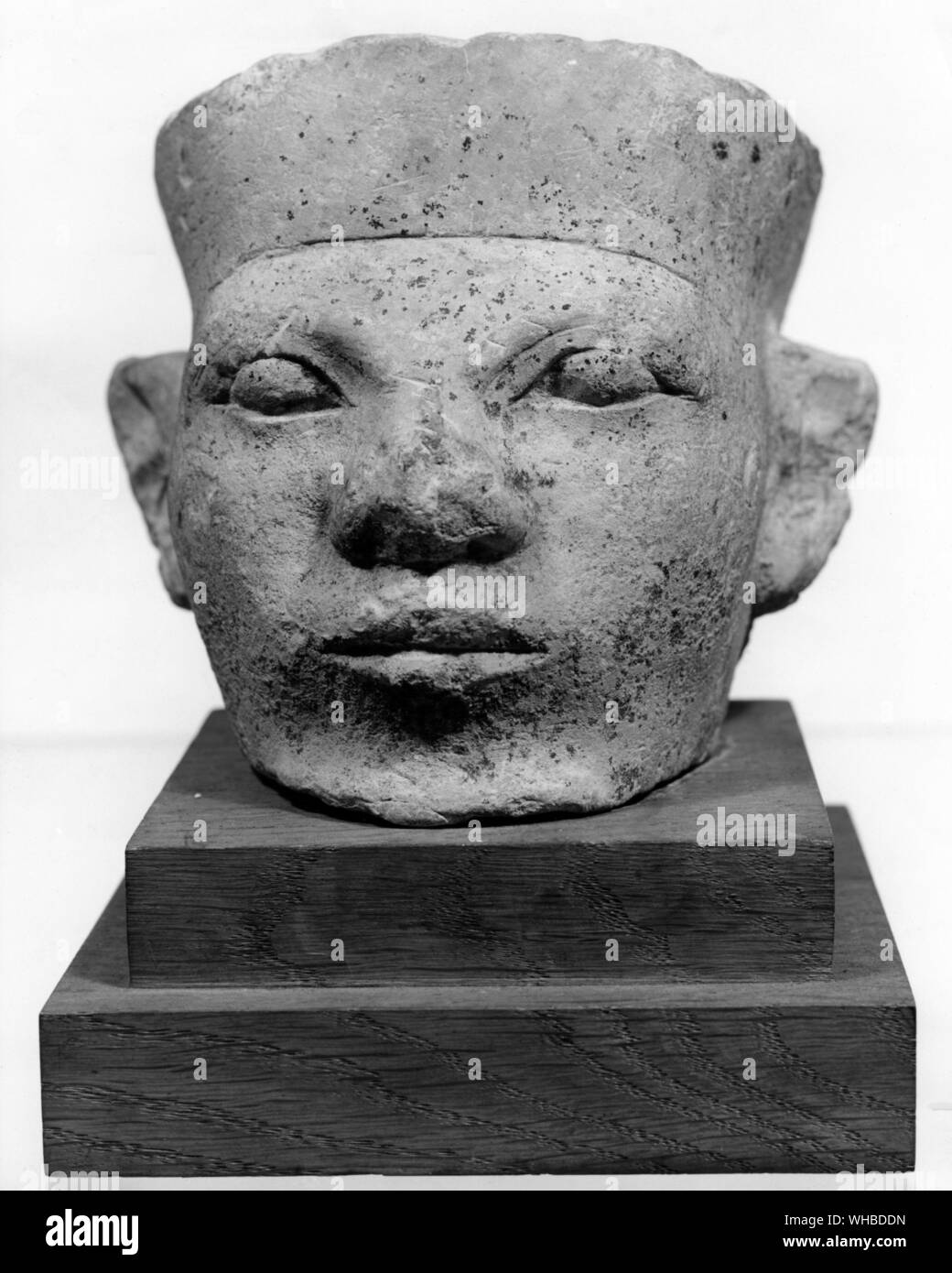 limestone-head-of-narmer-pharaoh-of-1st-dynasty-c-3100-2850-bc-first-unifier-of-upper-lower-eg...jpg
