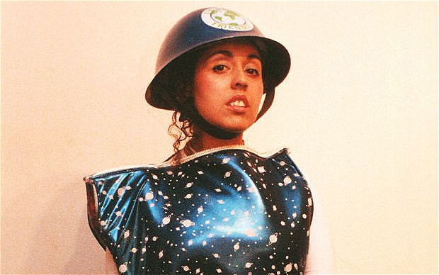 poly-styrene_1880337b.jpg