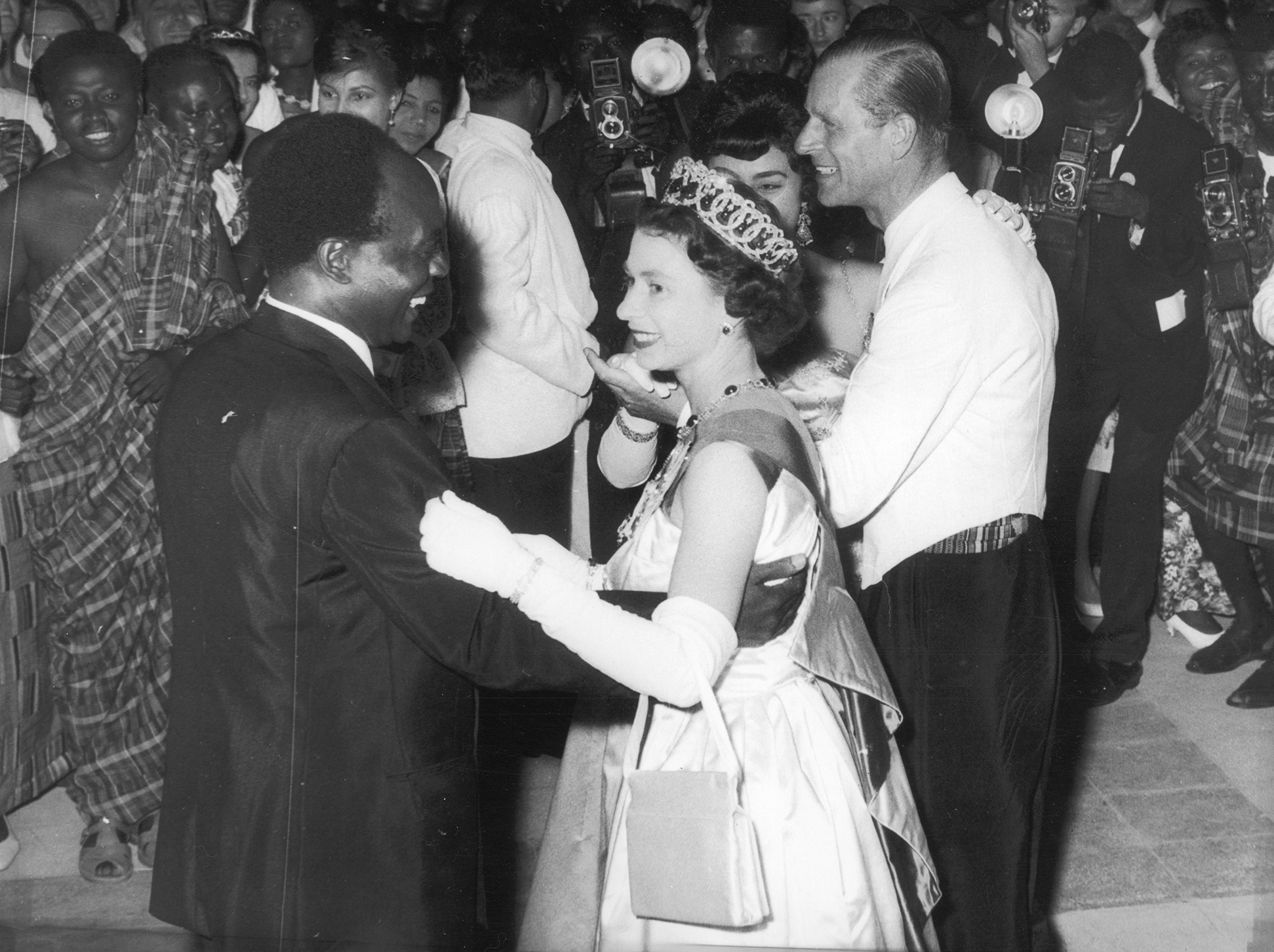 queen-dancing-059f6647f5d73b6a85881b2f389c8ef64fe8568b.jpg