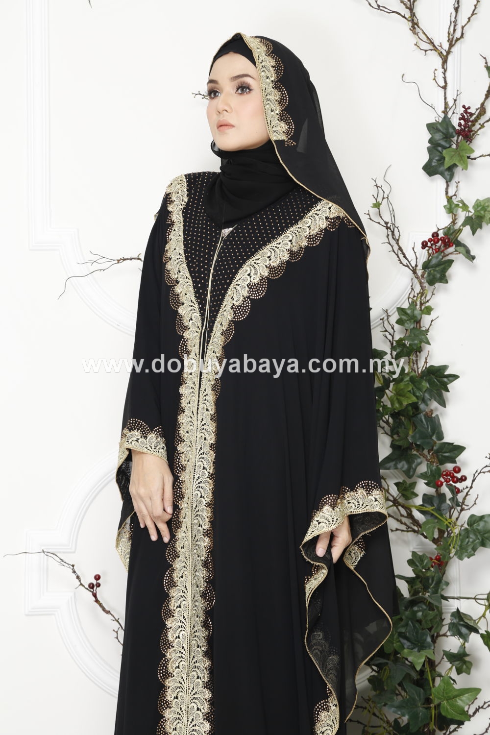 QueenAbaya2-1000x1500_0.jpg