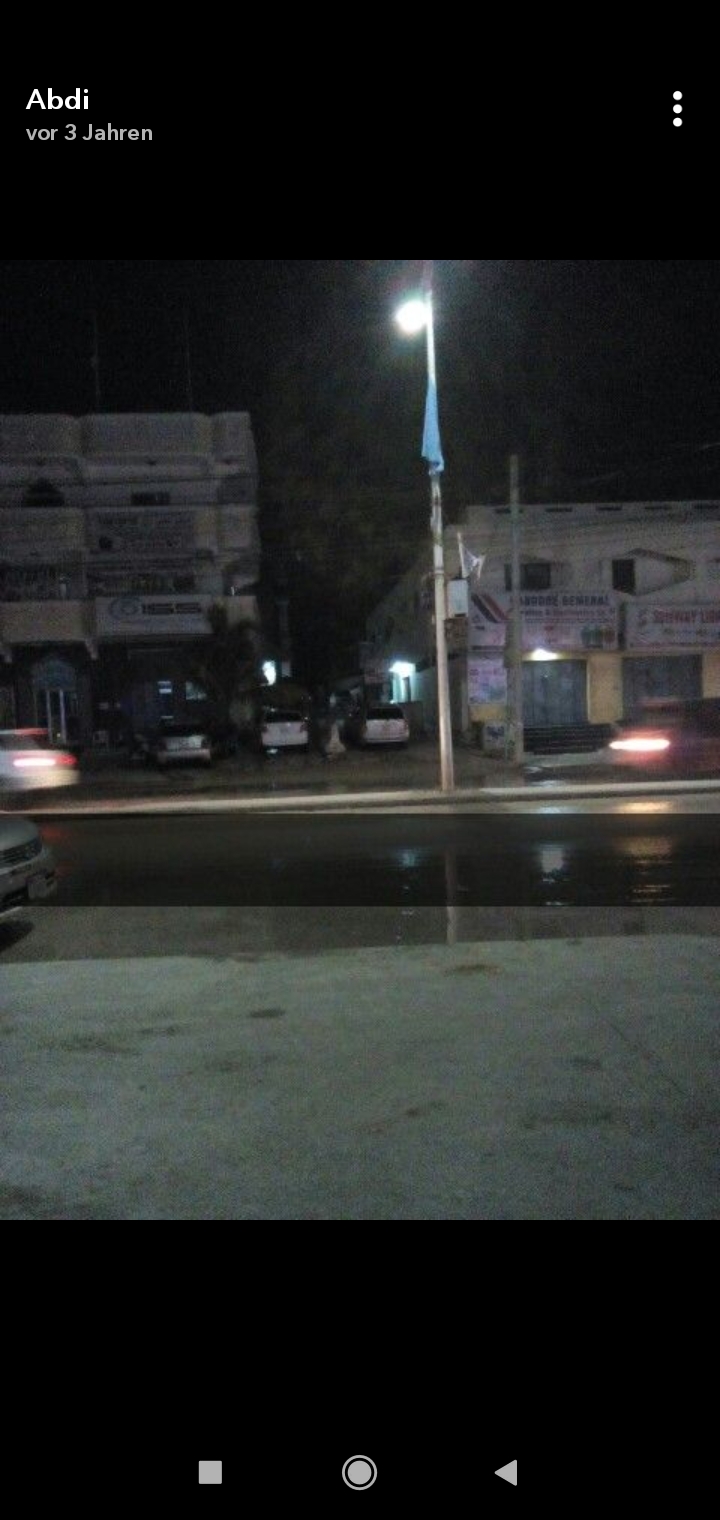 Screenshot_2020-11-25-00-02-30-621_com.snapchat.android.jpg