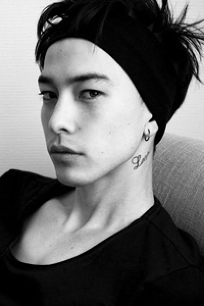 sen-8,medium.2x.1418712429.png