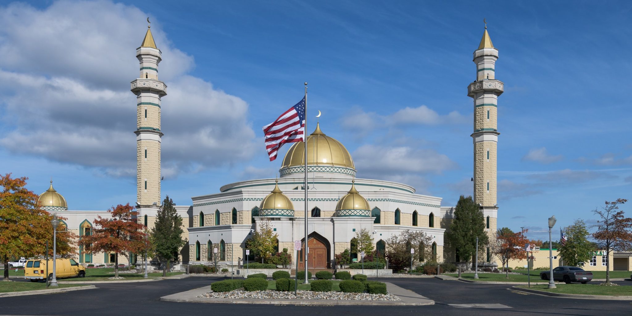 Shia mosque in Dearborn MI.jpg