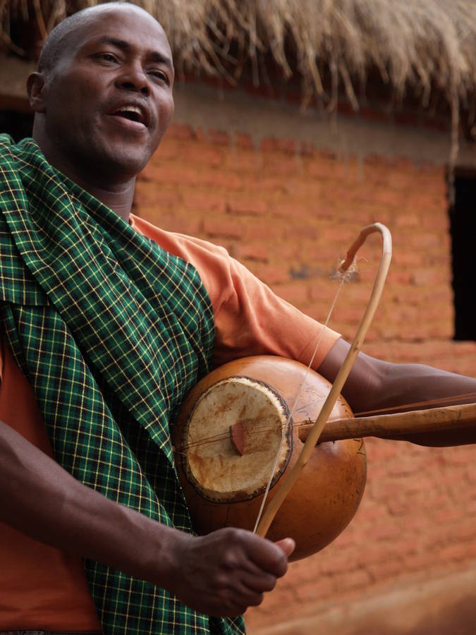 TAN iraqw-lute.jpg
