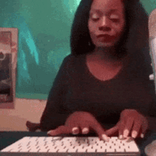 tenor-1,161.gif