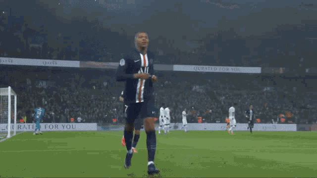 tenor (16).gif