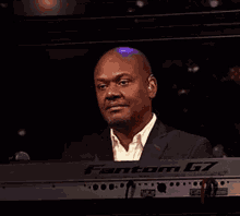 tenor (2).gif