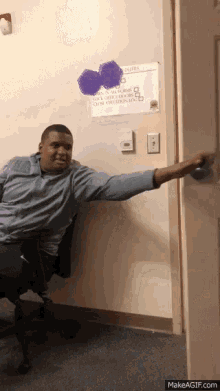 tenor (56).gif