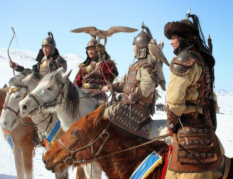 Warriors-with-one-falcon-760x582.jpg