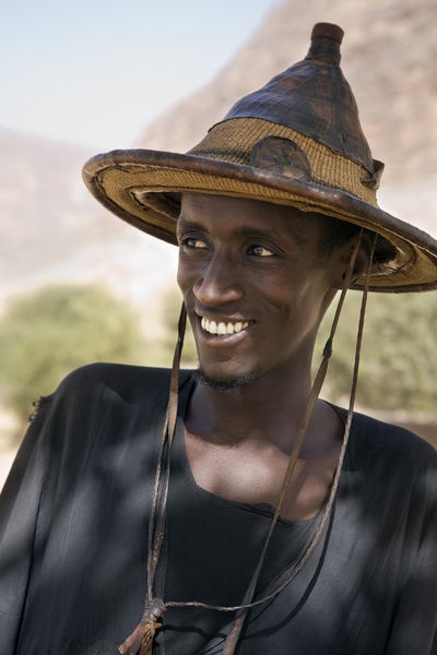 f14c16d021bd9757a3120415b4e6ad8b--ladies-hats-happy-people.jpg