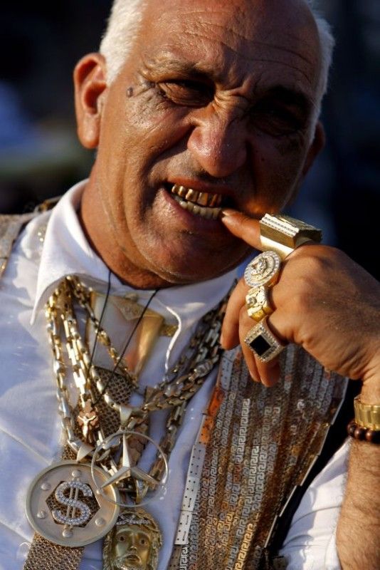 95c3a1c09e733404d63e00382809f8f0--romanian-gypsy-gypsy-life.jpg