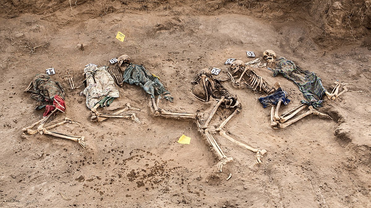 1200px-Exhumed_remains_of_victims_Isaaq_genocide.jpg