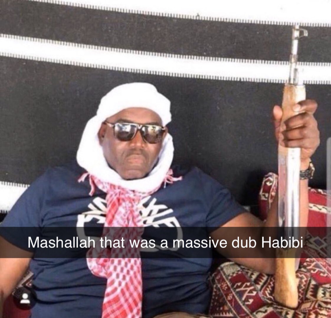 EQQT7KOX0AASbdT.jpg